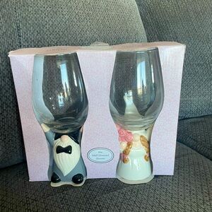 Gnome Wedding Wine Glasses!